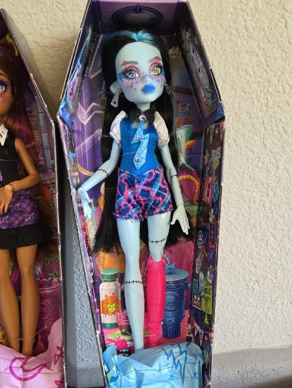 Monster High Dolls Set Of 4 Purple, Pink, Orange & Blue